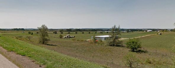 W7718 State Road 35: W7718 State Road 35, Holmen, WI 54636
